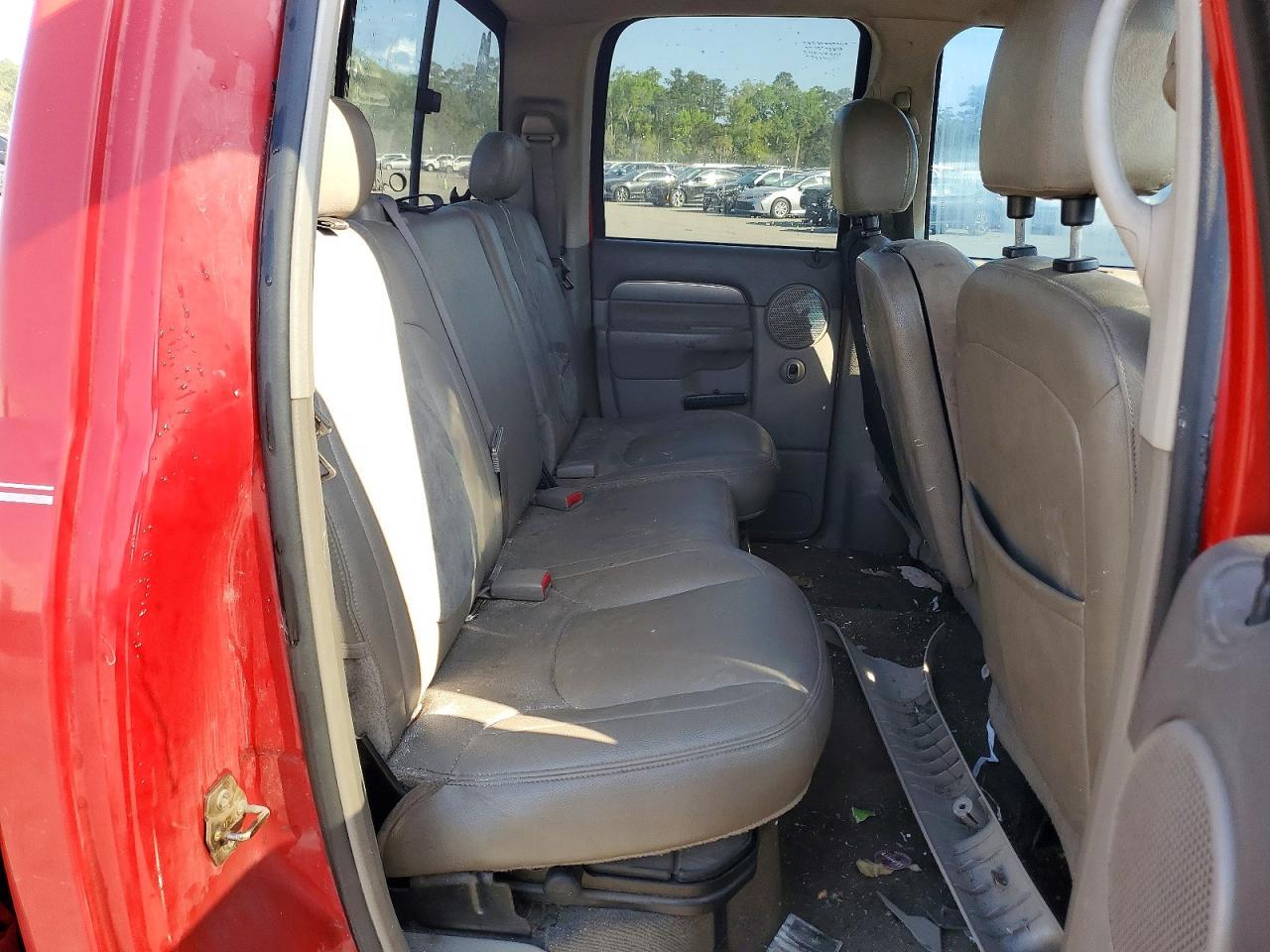 2004 Dodge RAM 1500 ST