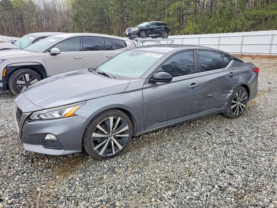 2020 Nissan Altima 2.5 sr