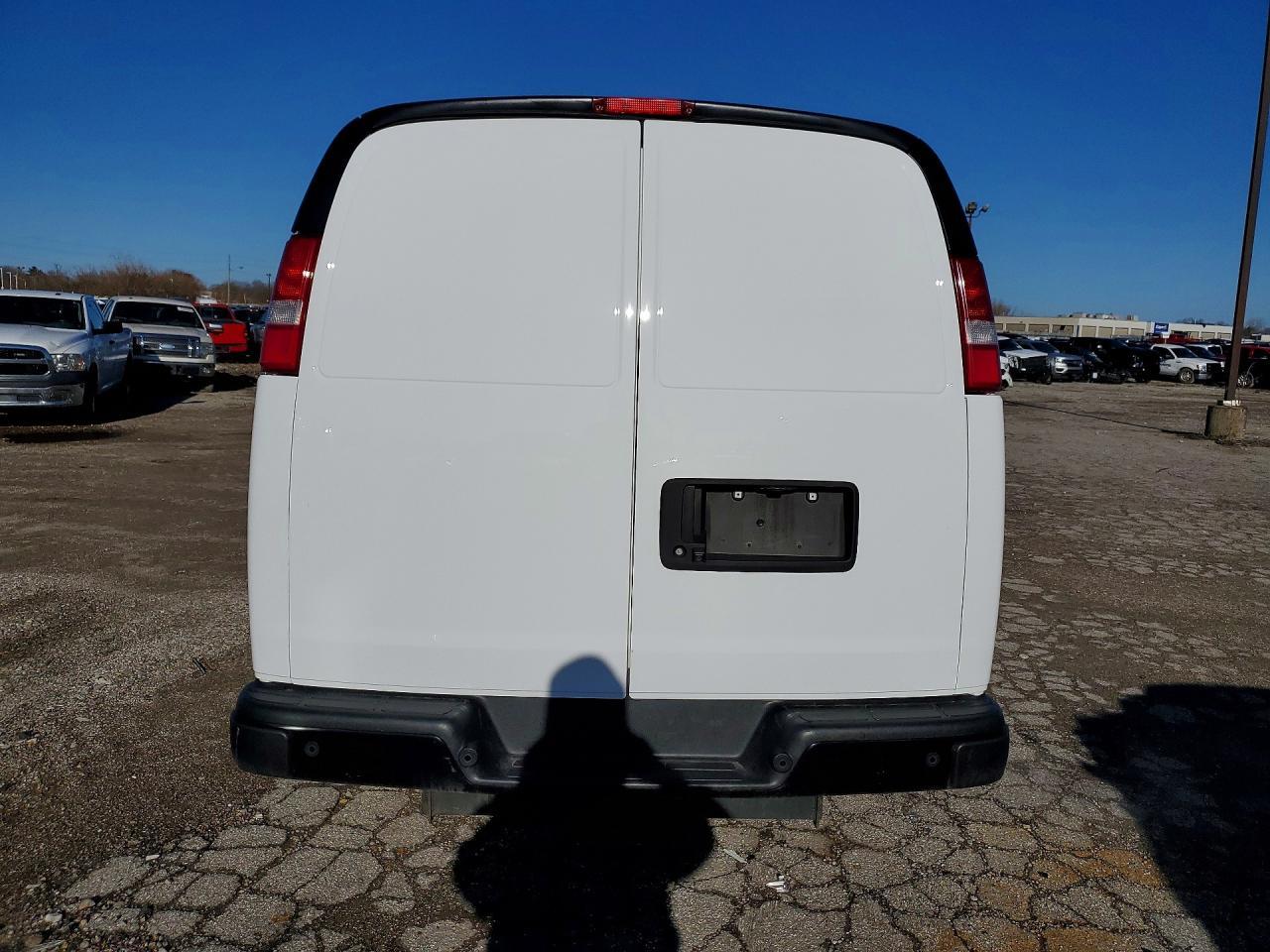 2022 Chevrolet Express 2500 Delivery Van