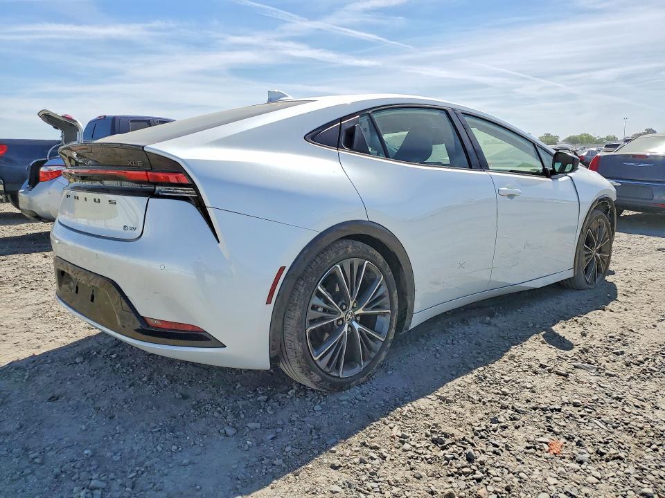 2024 Toyota Prius xle