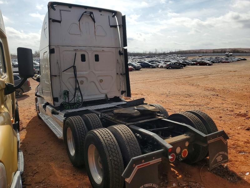 2015 Freigliner 2015 Freightliner Cascadia 125 Semi Truck