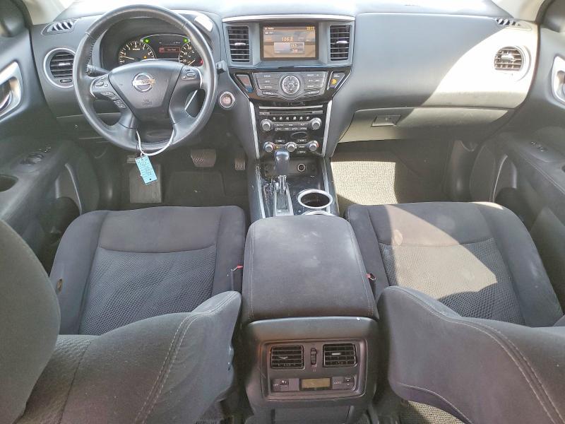 2015 Nissan Pathfinder sv