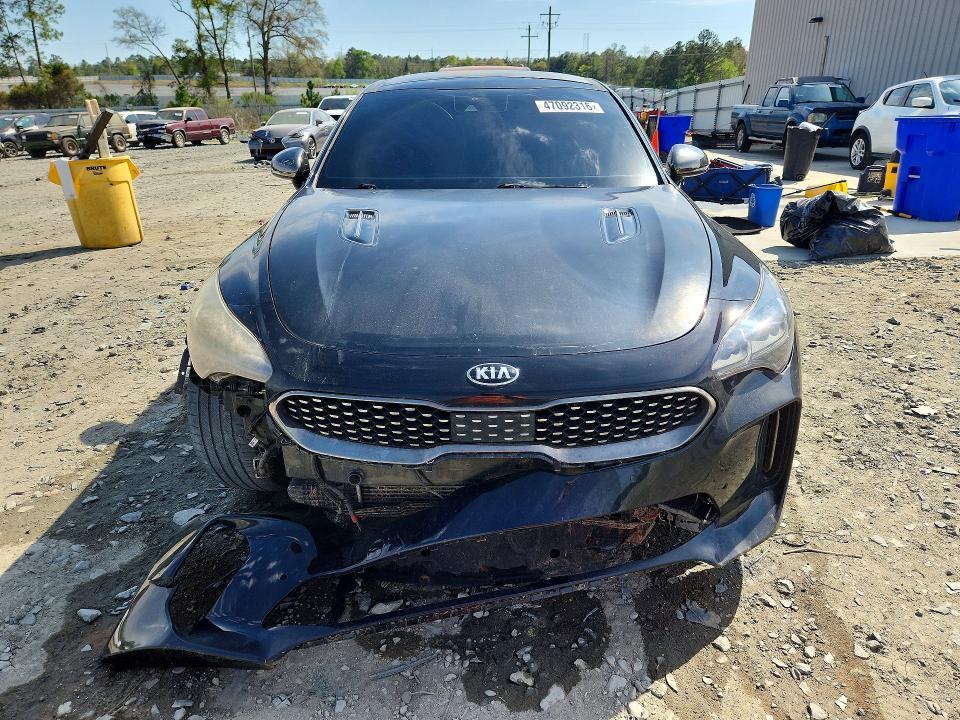 2018 KIA Stinger GT1