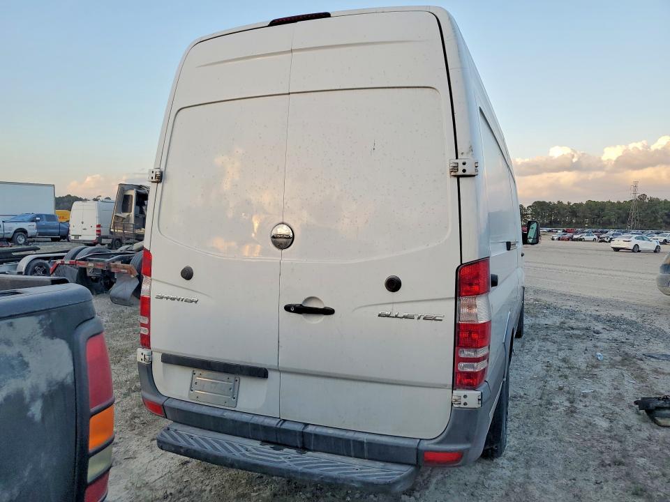 2015 Freightliner Sprinter 2500 Delivery Van