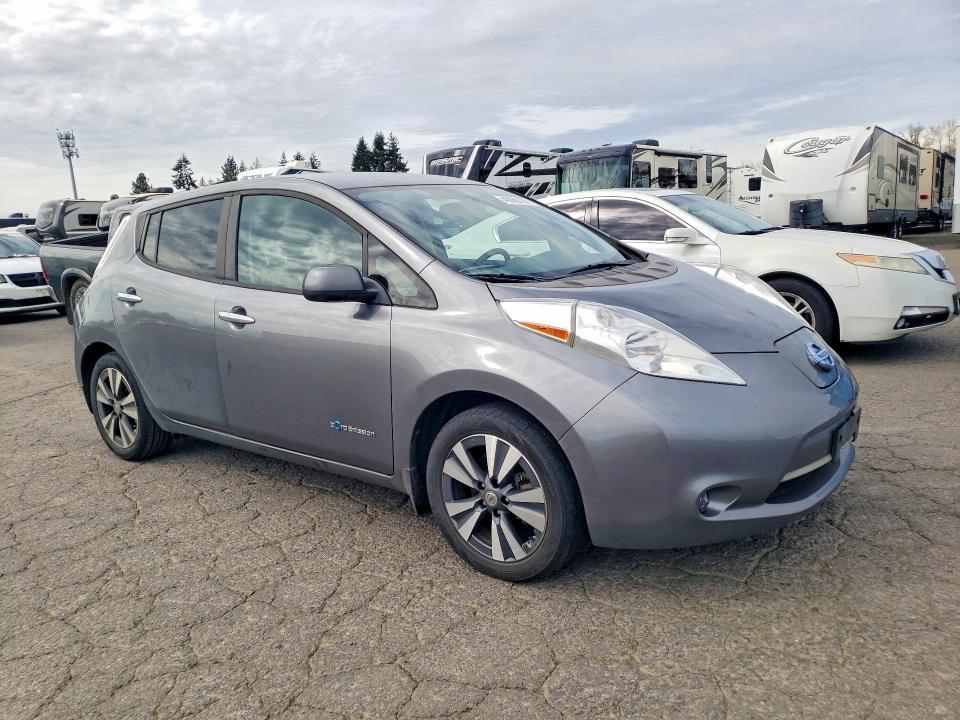 2015 Nissan Leaf sv
