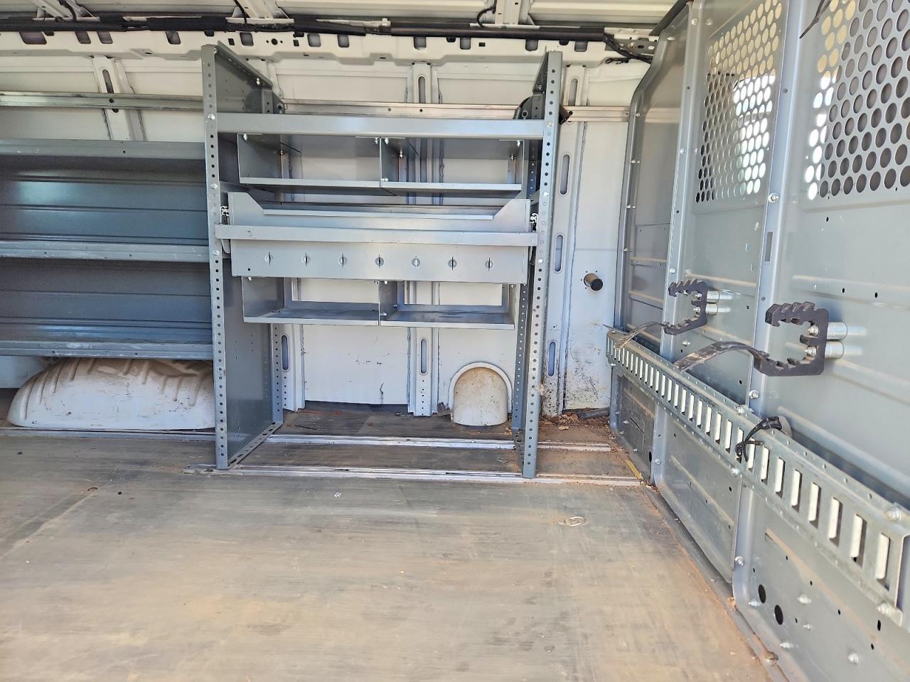 2015 Chev Rolet Express 2500 Cargo Utility / Service van