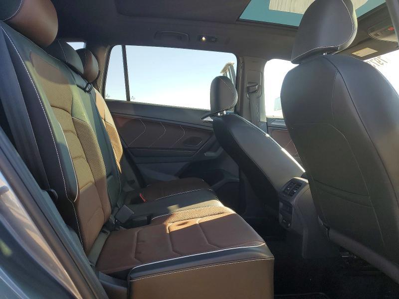 2022 Volkswagen Tiguan sel R-line