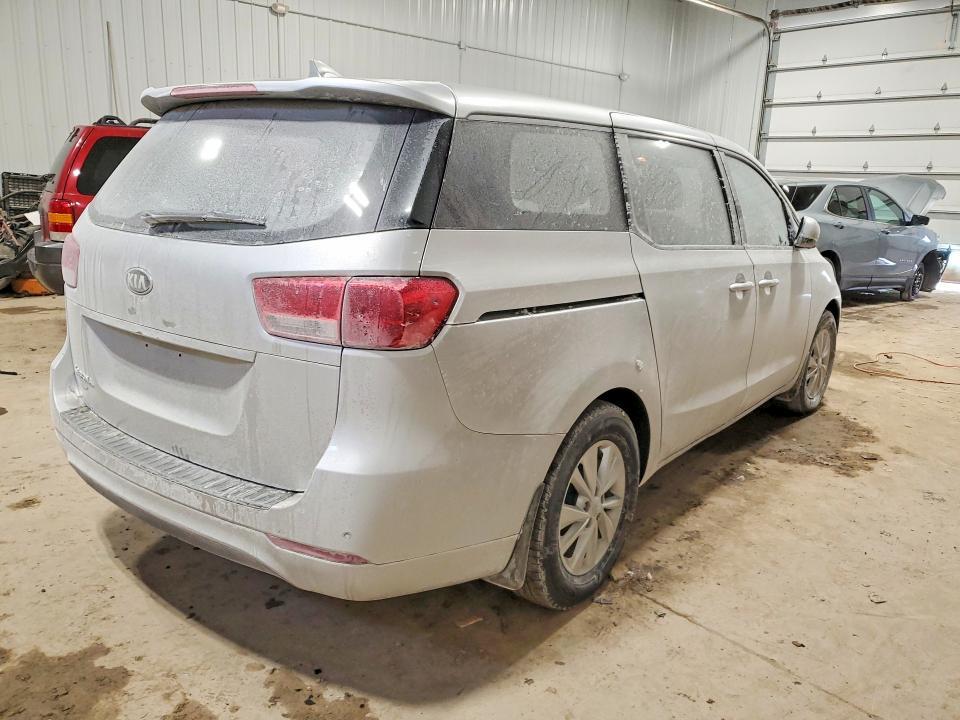 2015 KIA Sedona l