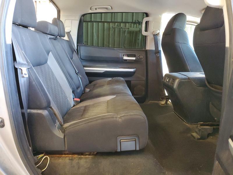 2014 Toyota Tundra SR5