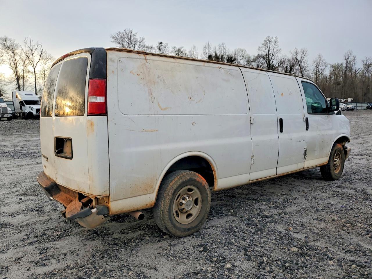 2016 Chevrolet EXT Express Delivery Van
