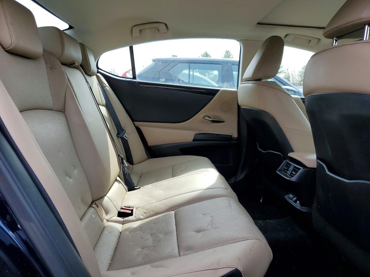 2021 Lexus Es 300h Base