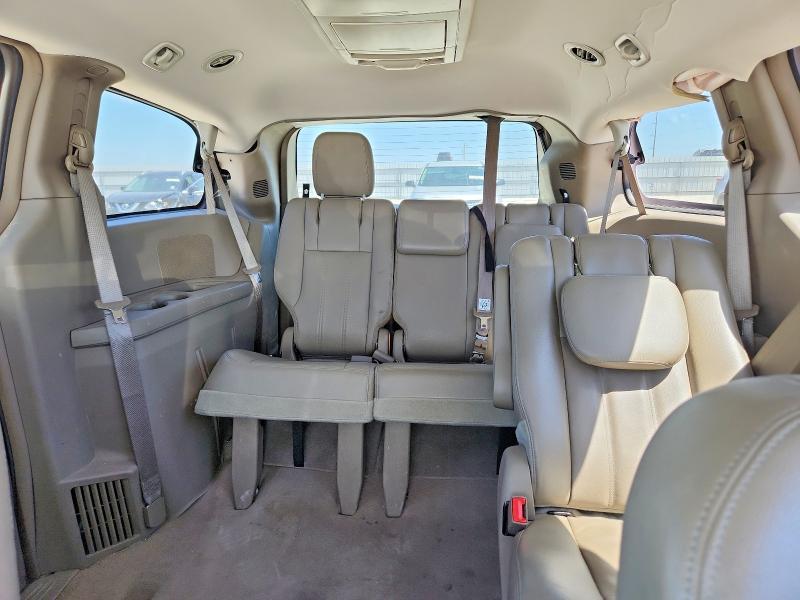 2014 Chrysler Town & Country Touring