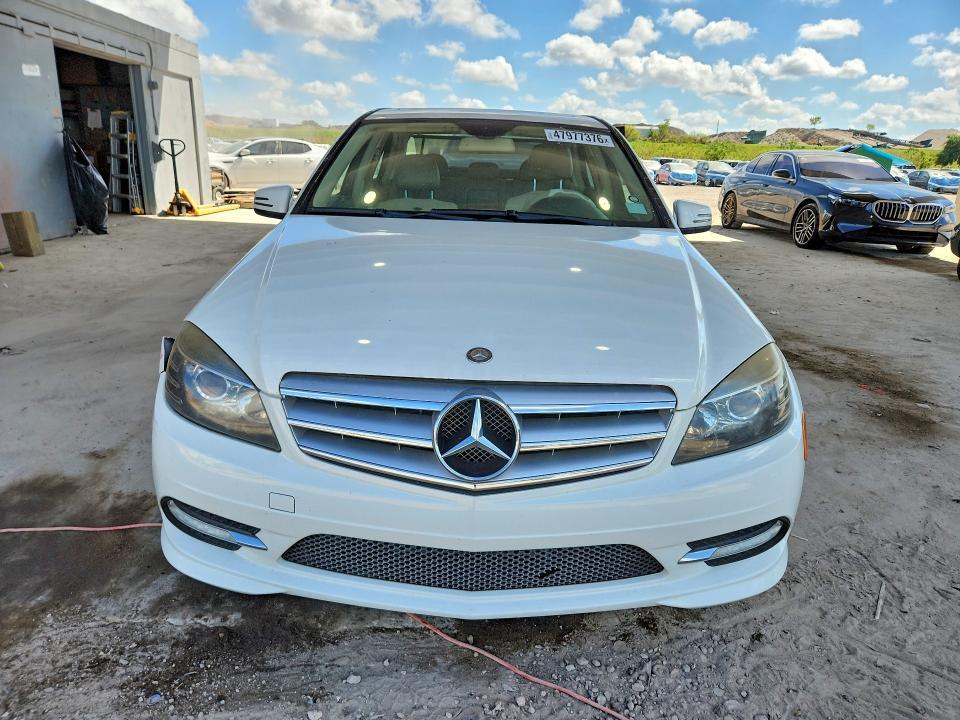 2011 Mercedes-Benz C300