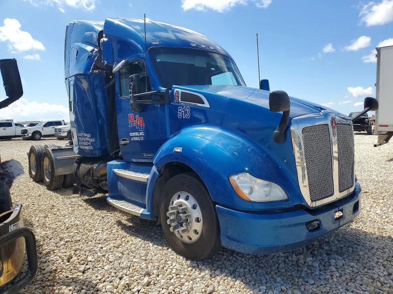 2015 Kenworth Construction T680