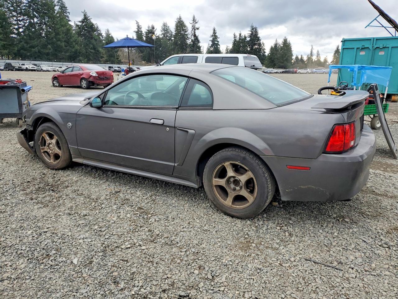 2004 Ford Mustang