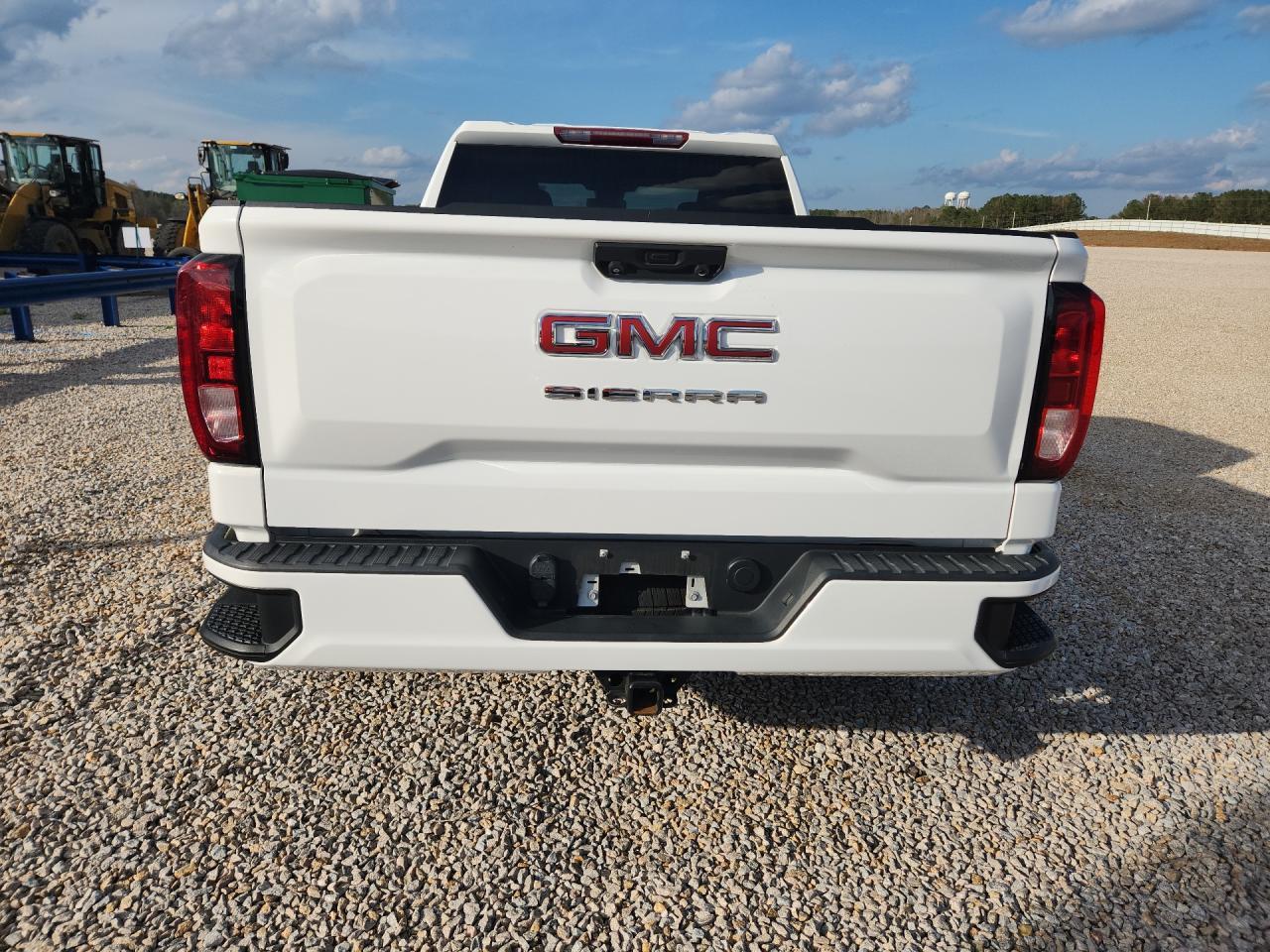 2023 GMC Sierra C1500