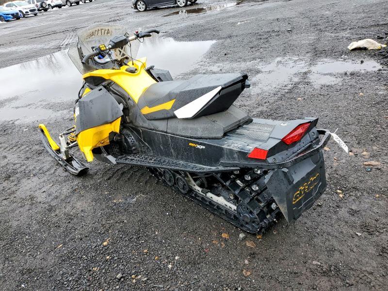 2012 Skidoo MX Z TNT 8