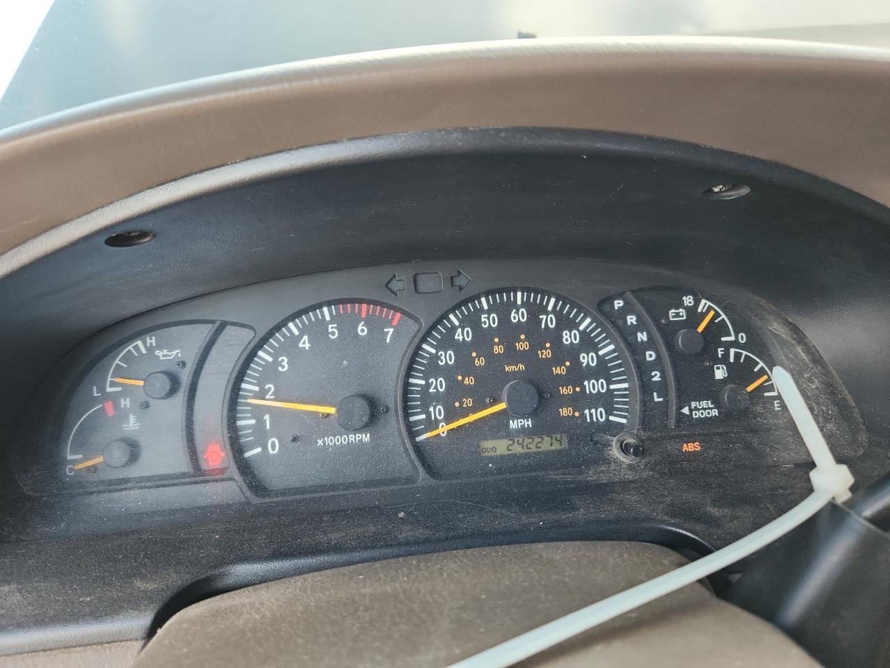 2004 Toyota Tundra SR5