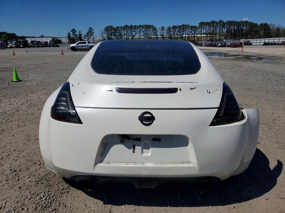 2016 Nissan 370z Base