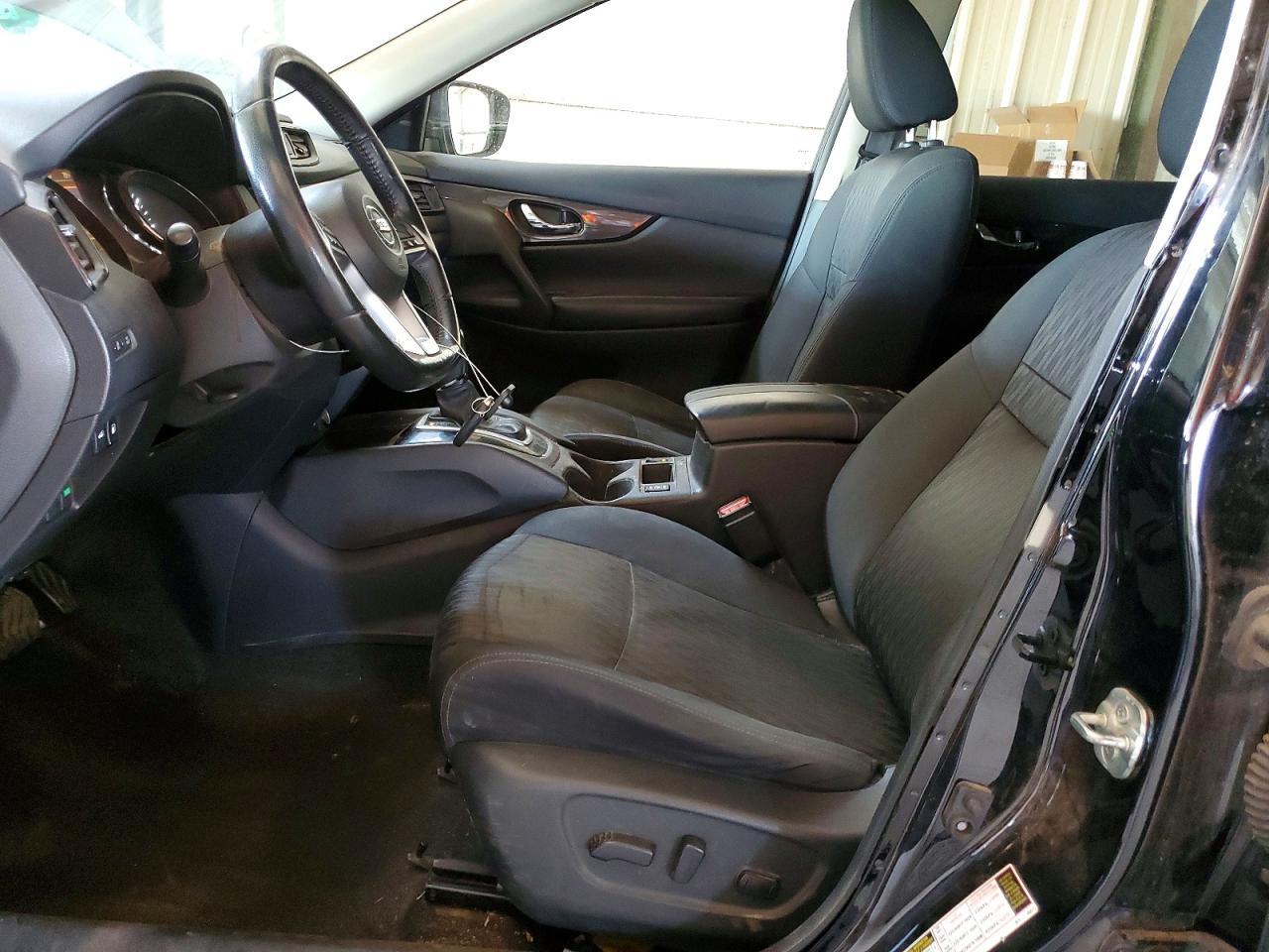 2018 Nissan Rogue sv