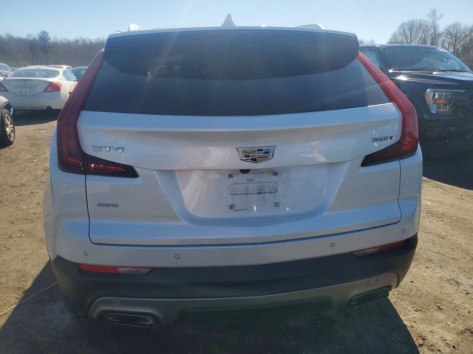 2020 Cadillac XT4 Premium Luxury