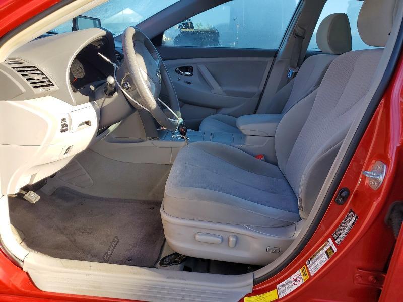 2011 Toyota Camry le