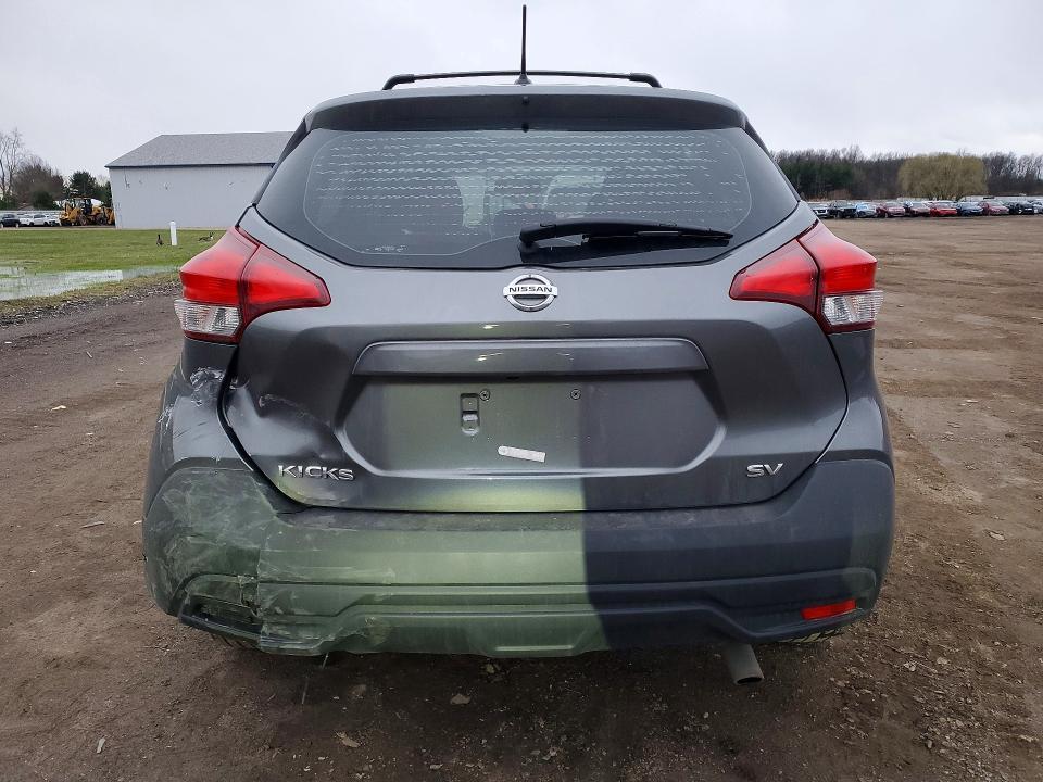 2019 Nissan Kicks sv