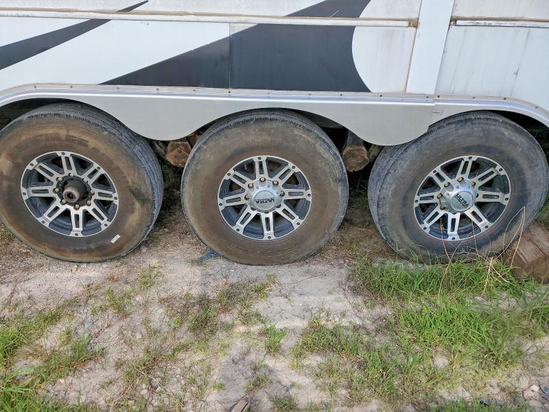 2012 Dutchmen Voltage Camper