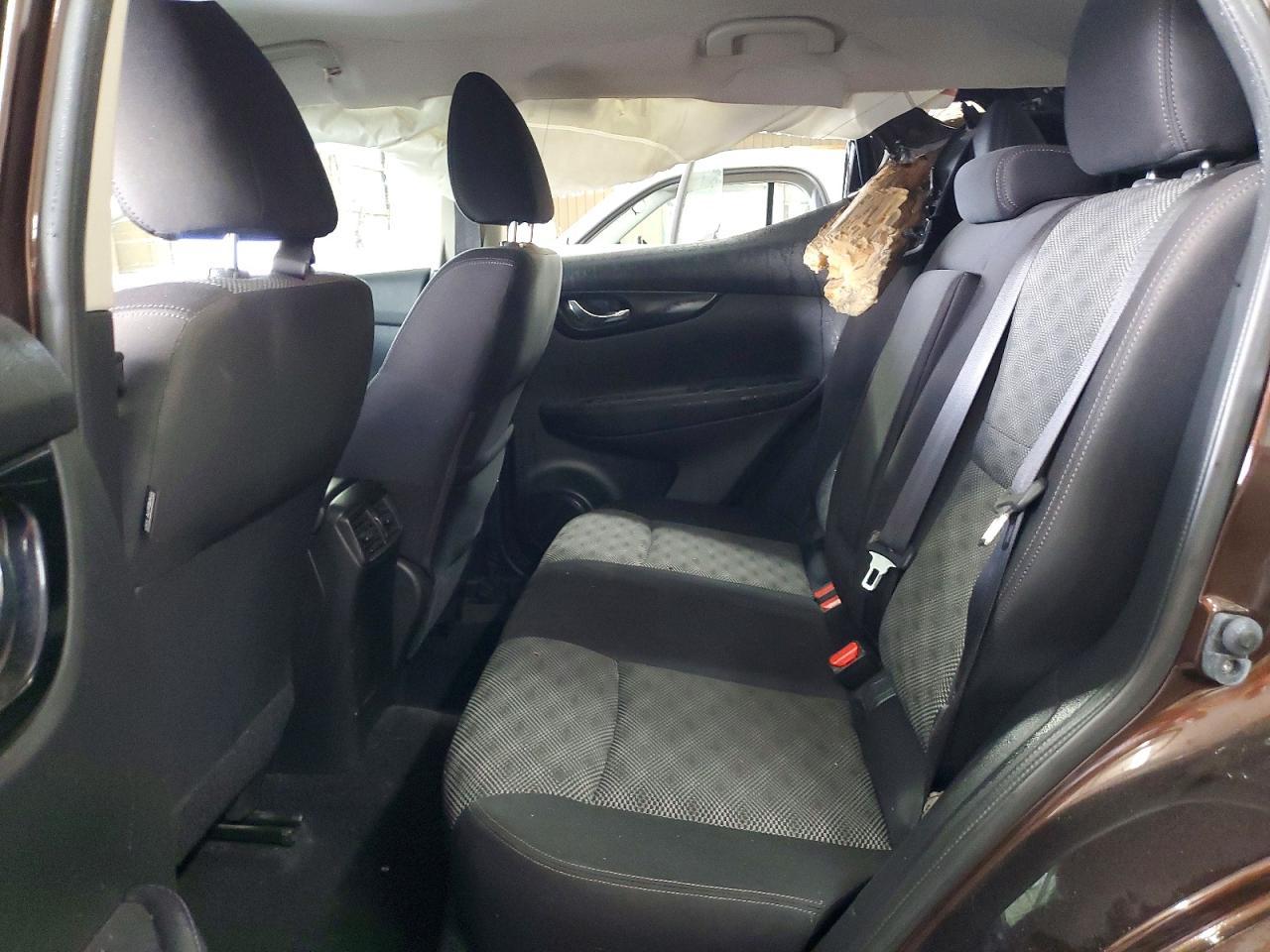 2017 Nissan Rogue Sport sv