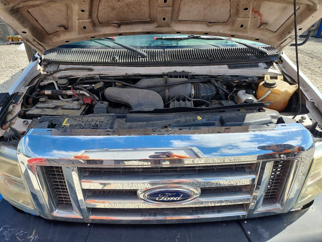 2011 Ford Econoline-Shuttle Bus