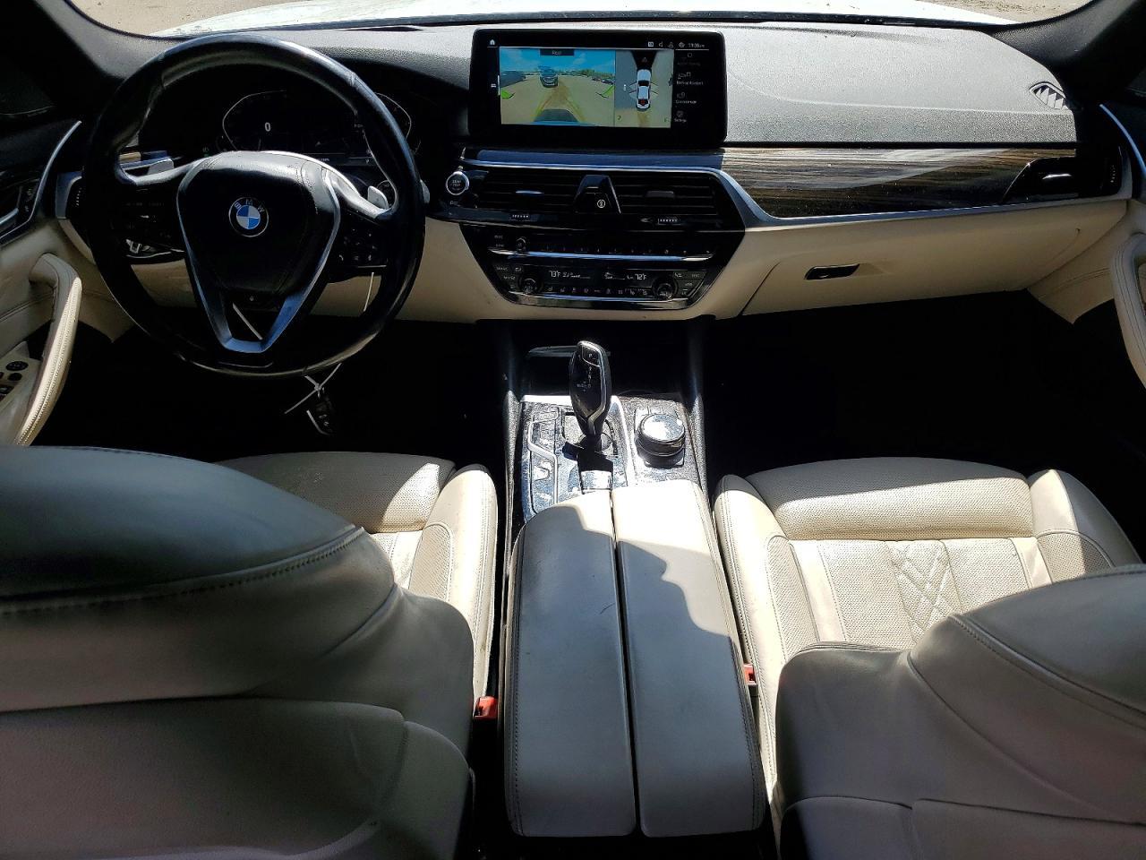 2021 BMW 530 i