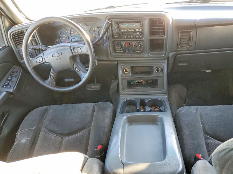 2004 Chev Rolet Silverado 2500 Flatbed Truck