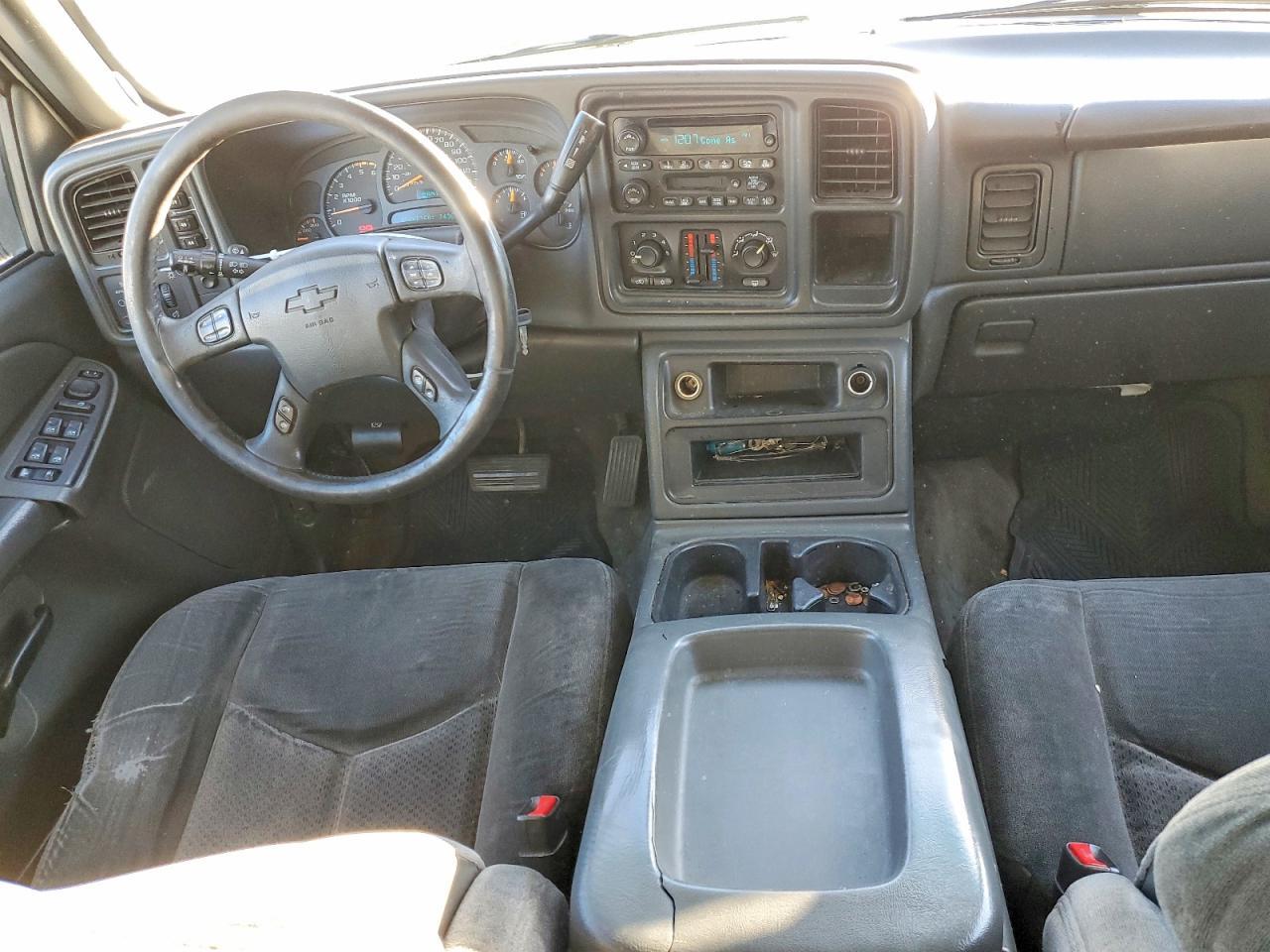 2004 Chev Rolet Silverado 2500 Flatbed Truck