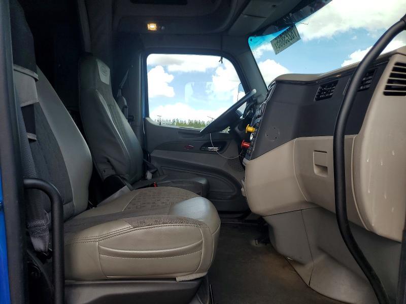 2019 Peterbilt 579 Semi Truck