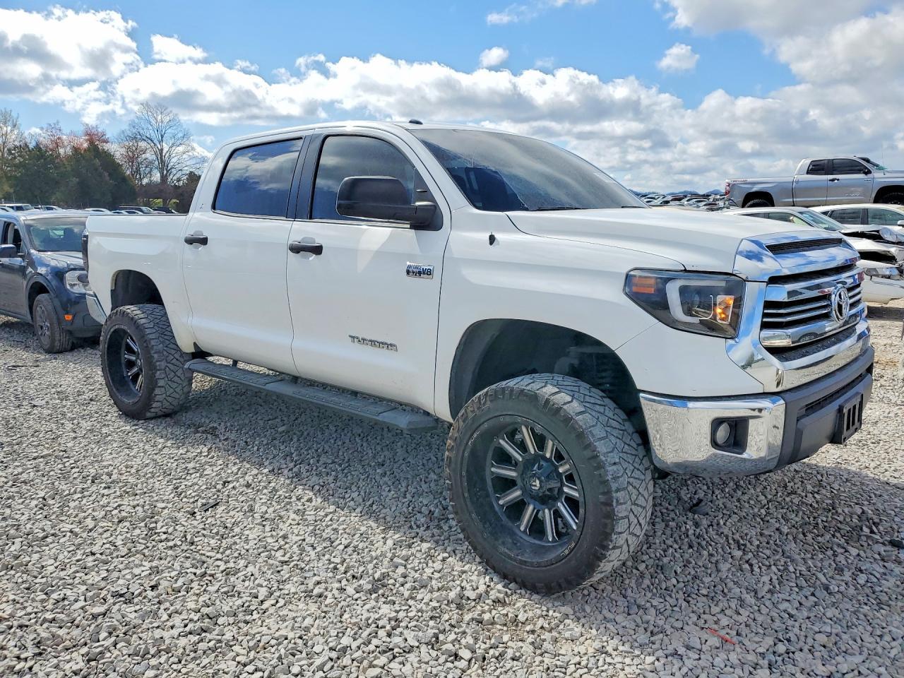 2017 Toyota Tundra SR5