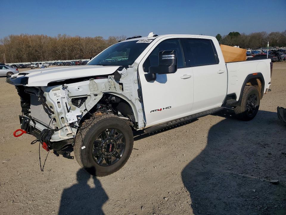 2026 GMC Sierra K2500 AT4