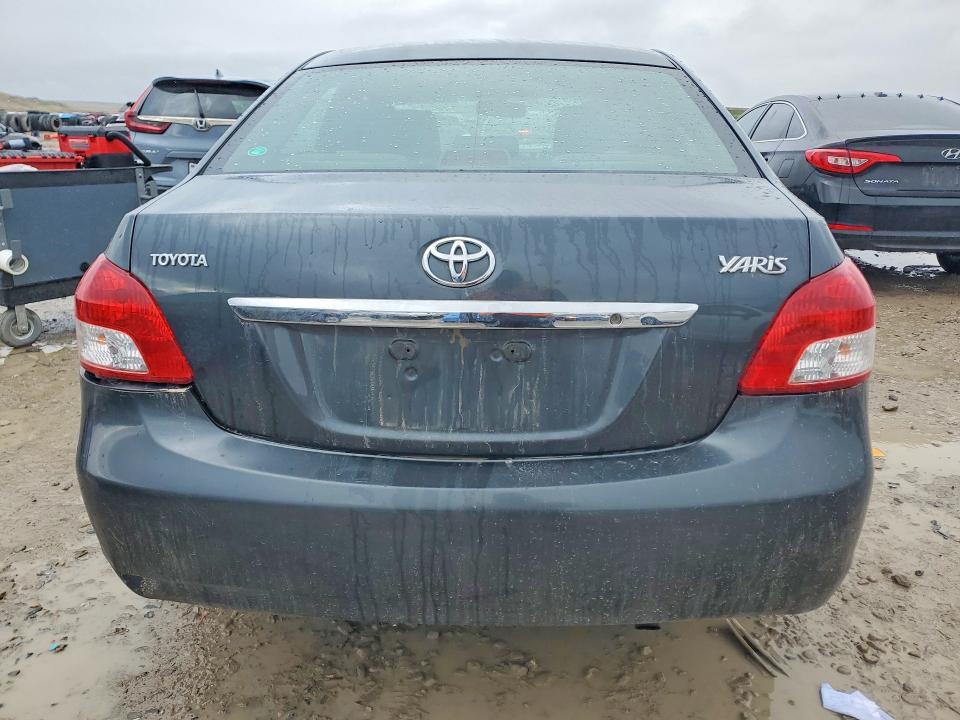 2011 Toyota Yaris Base