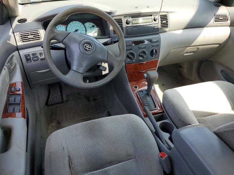 2004 Toyota Corolla le