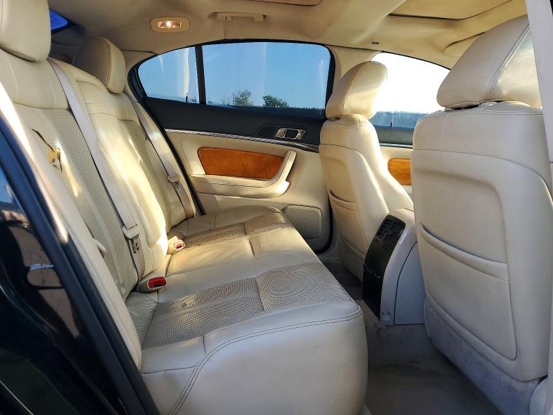 2010 Lincoln Townhouse MKS