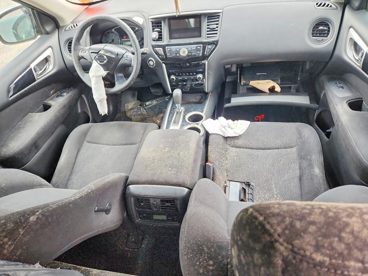 2014 Nissan Pathfinder s