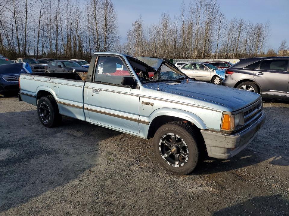 1986 Mazda B2000 Long BED