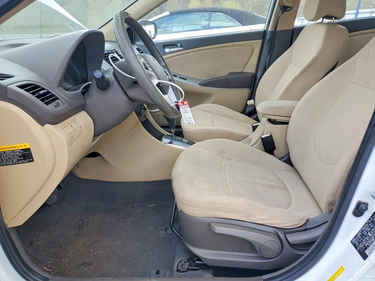 2013 Hyundai Accent gls