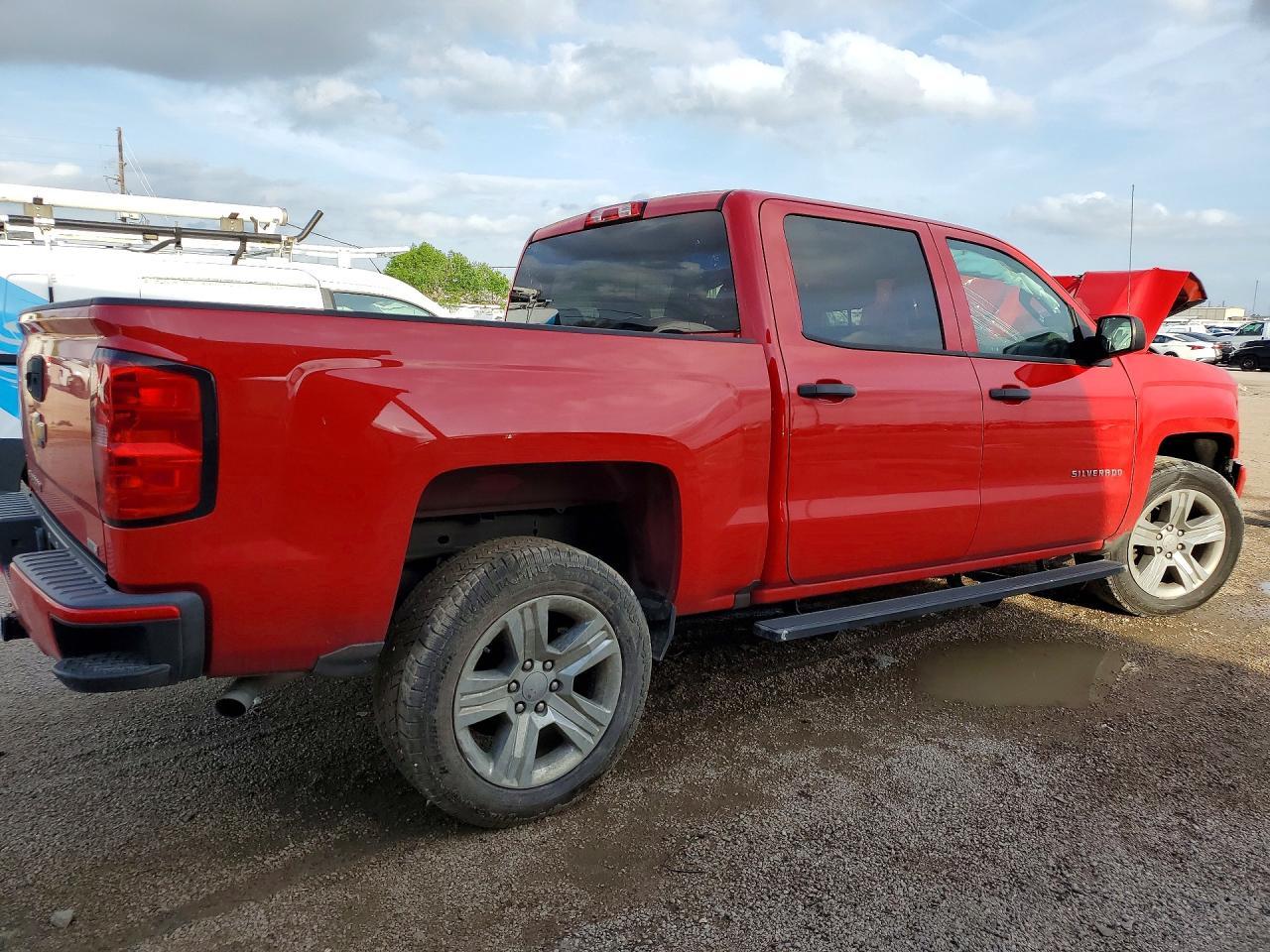 2018 Chevrolet Silverado C1500 Custom