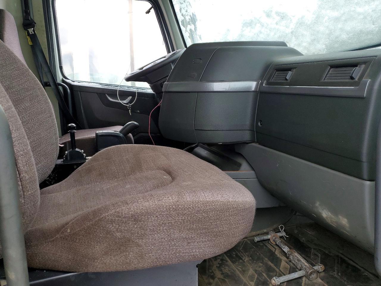 2019 Volv O VHD Dump Truck