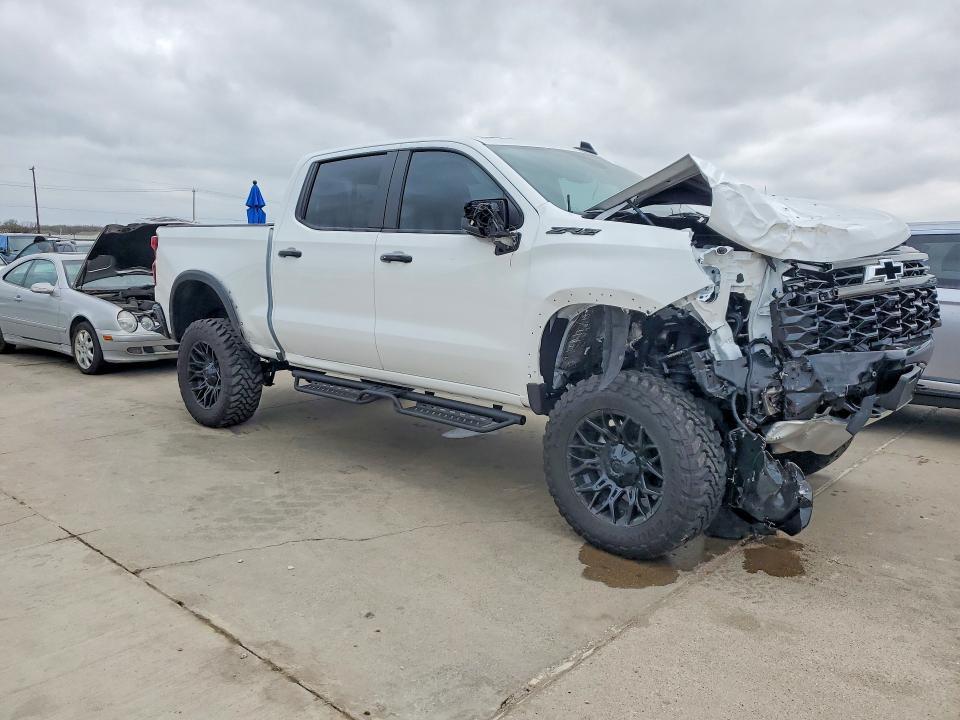 2025 Chevrolet Silverado K1500 ZR2
