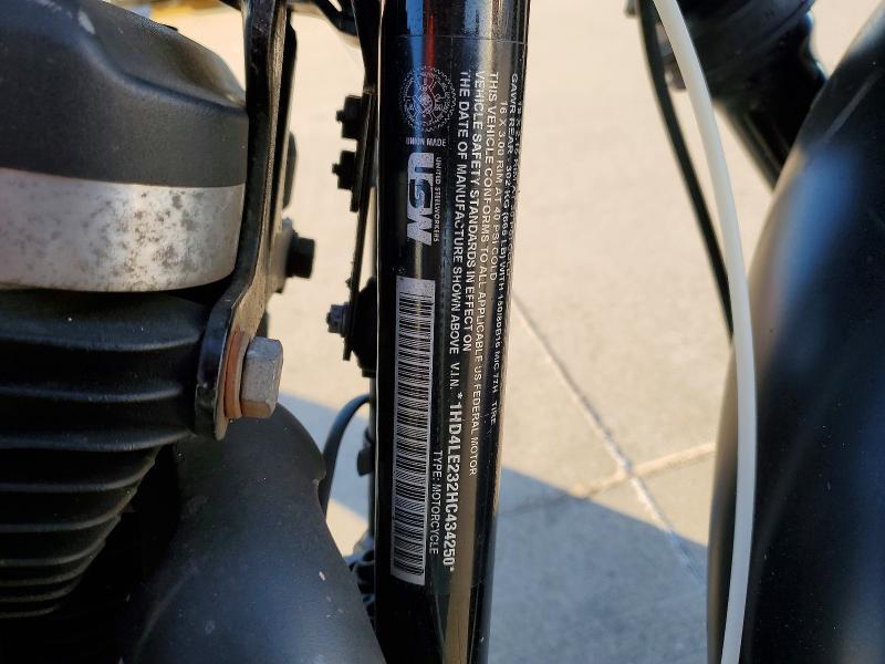 2017 Harley-Davidson XL883 Iron 883