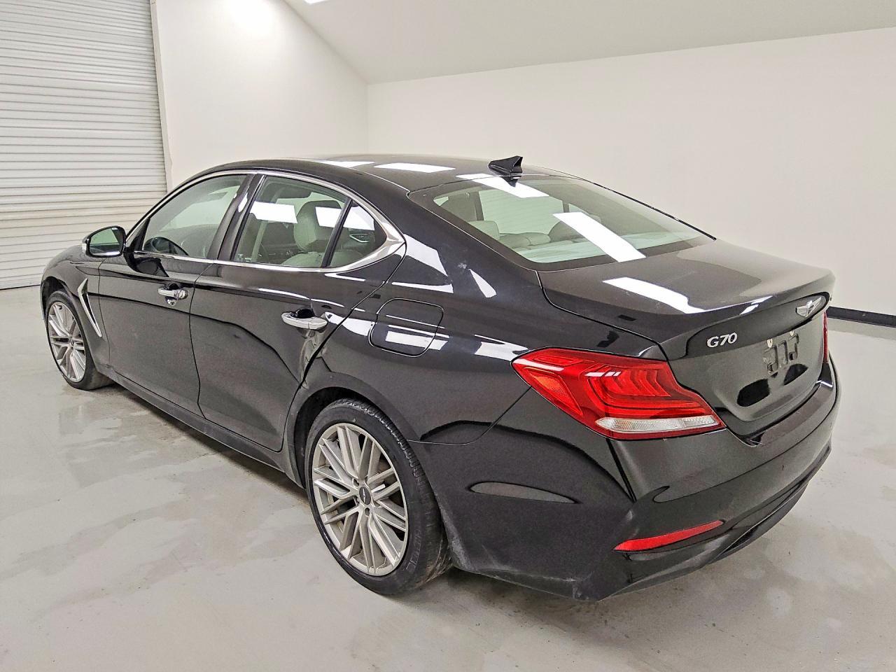 2020 Genesis G70 2.0t