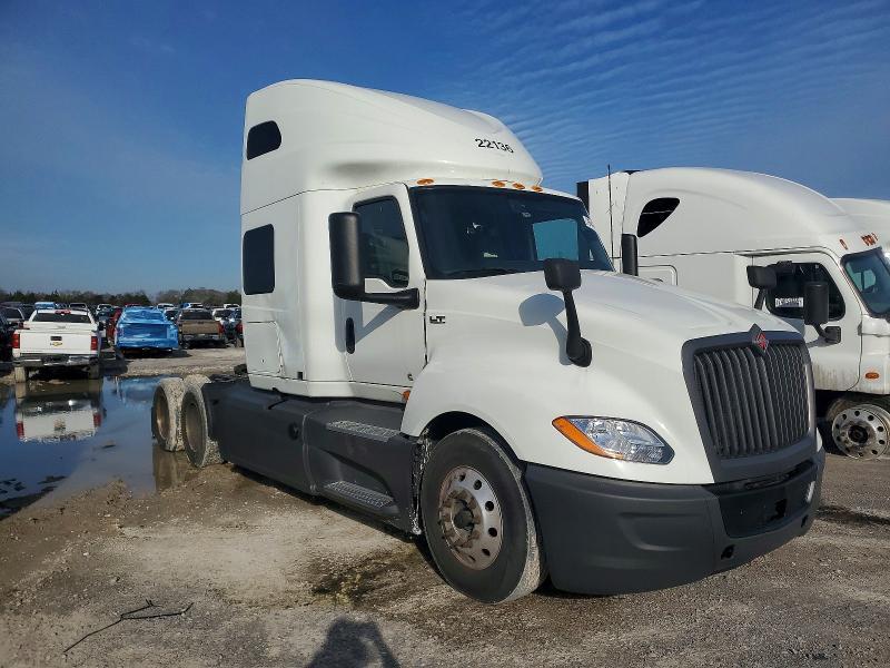 2022 International LT625-Semi Truck