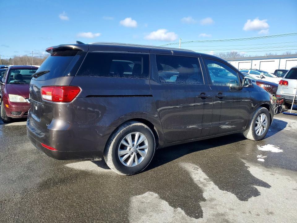 2015 KIA Sedona lx