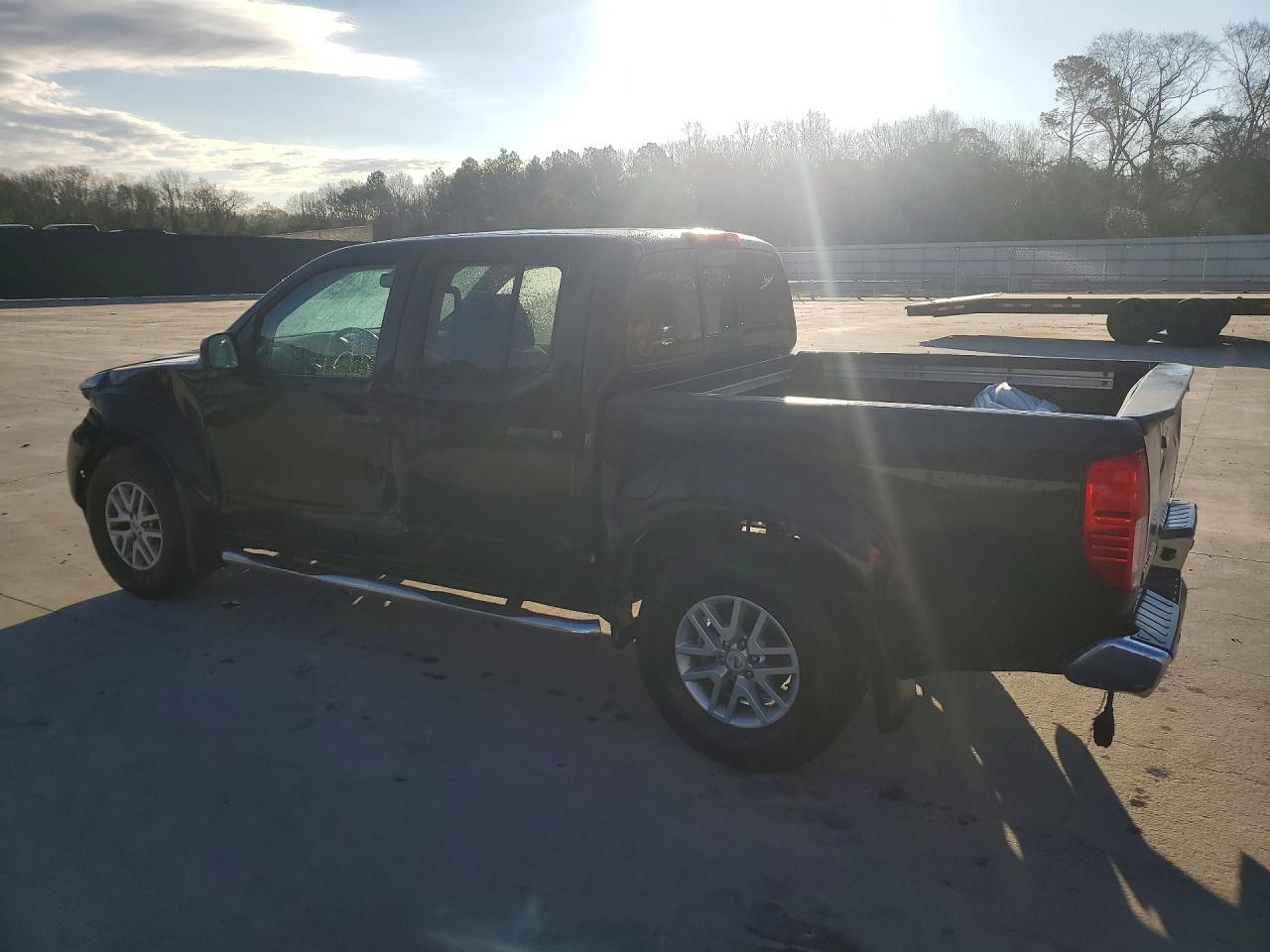 2017 Nissan Frontier SV
